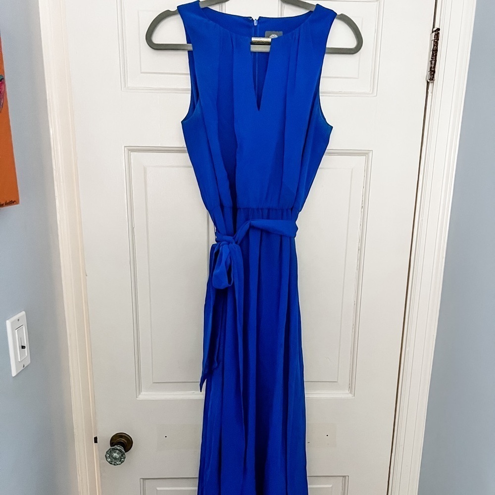 Vince Camuto Gown (sz 4)